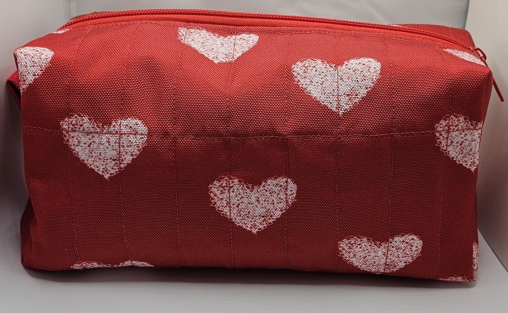 Handmade White Heart Red Makeup Bag (Large)